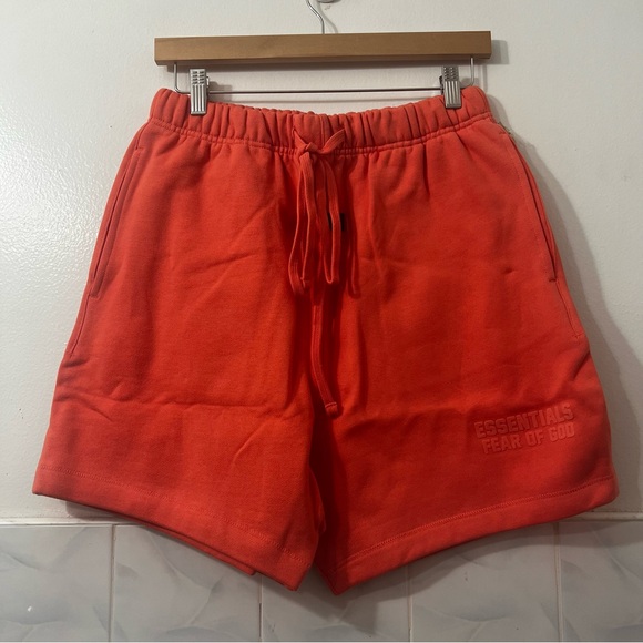 NWT Essentials Fear of God Coral Hoodie and Shorts Set Size Small Streetwear - Picture 10 of 16